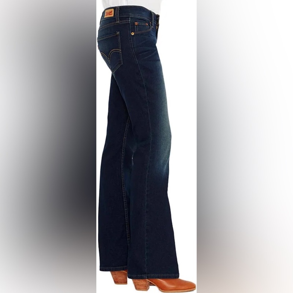 Levi’s 524, Bootcut Classic Blue Women's Jeans size 13